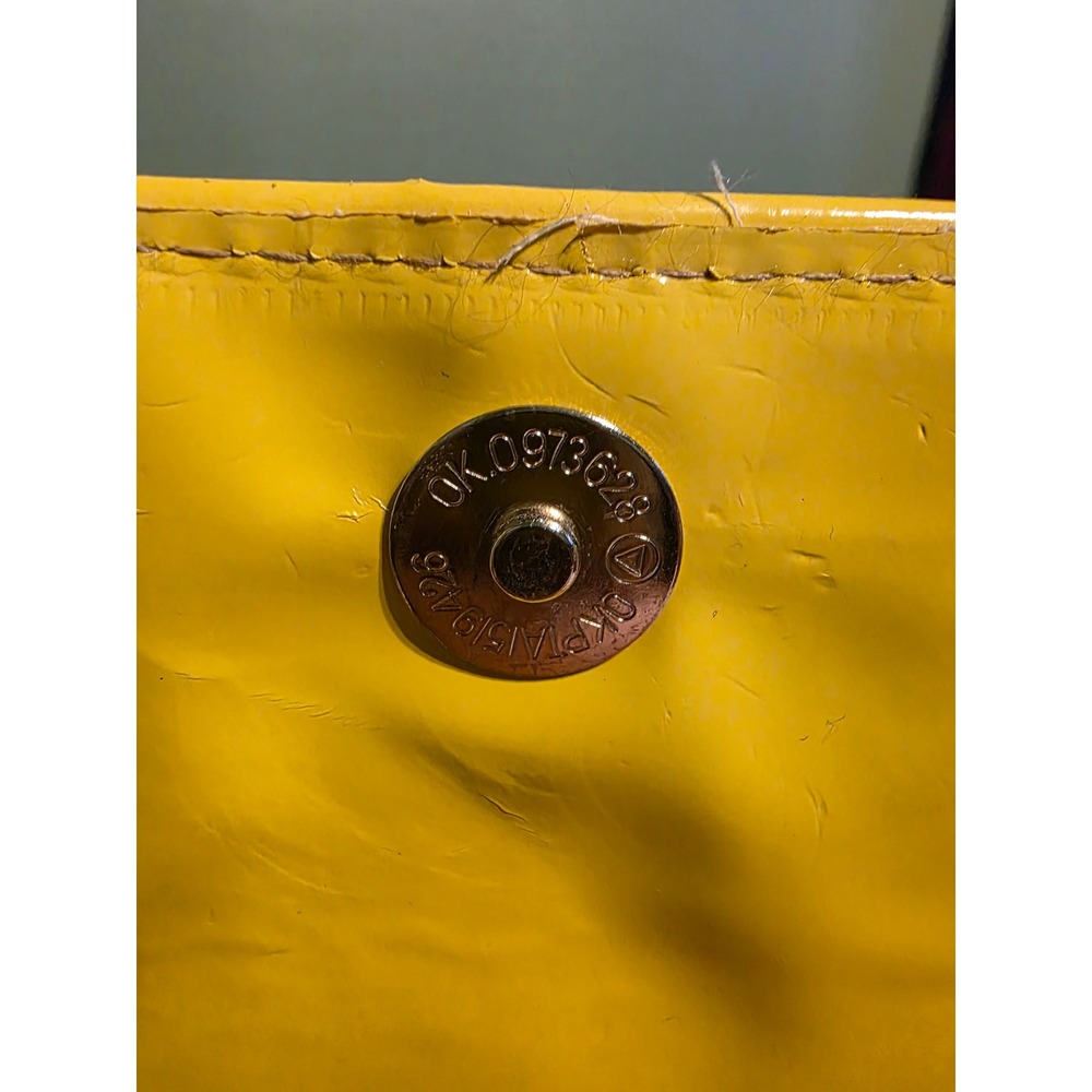 Disney Marie The Aristocats Yellow Crossbody Bag Gold Chain Strap Made In Syria - Picture 9 of 10